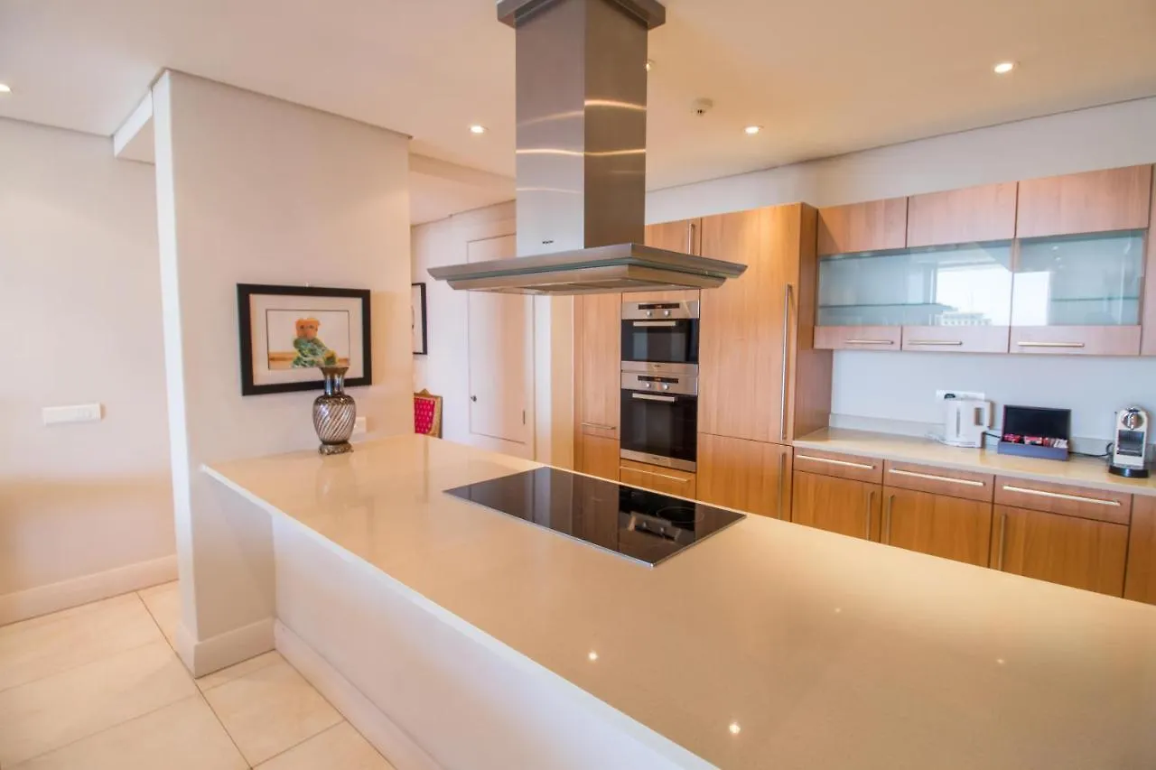 Waterfront Marina 2 Bedroom Yacht View Cape Town Apartment